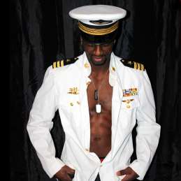 presentation du stripteaseur Teddy a reims striptease marne