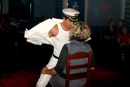 Top gun sur Soissons et rethel avec le stripteaseur enzo pour une soirÃ©e Chippendales