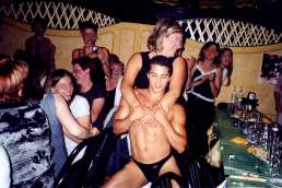 Striptease fantastique sur vitry le francois Enzo le stripteaseur de chalons en champagne